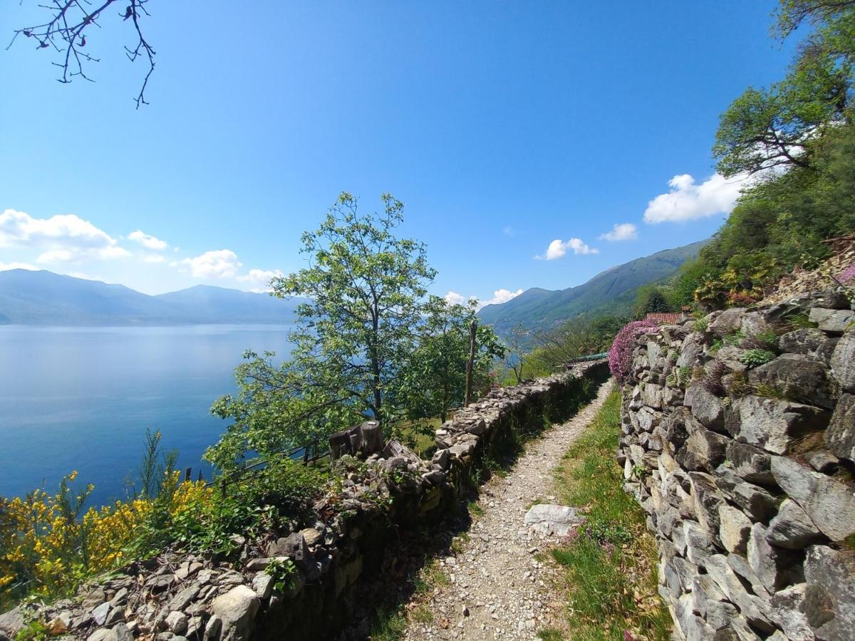 Antica Casa Al Lago Oggebio Exteriér fotografie